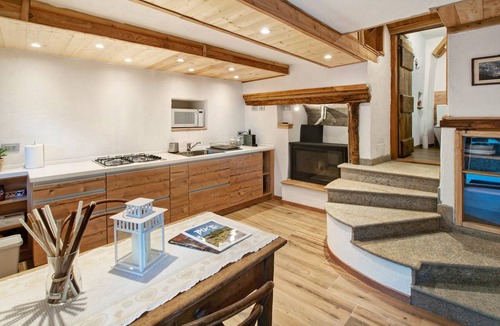 San Giacomo Filippo House | 130 m² House ∙ 4 bedrooms ∙ 8 guests