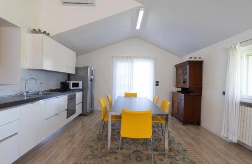 Assago Apartment | 140 m² Apartment ∙ 3 bedrooms ∙ 9 guests