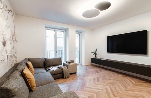Como City Centre Apartment | 140 m² Apartment ∙ 3 bedrooms ∙ 6 guests