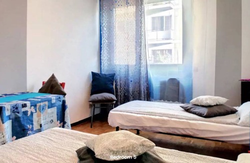 Central Station Other | 140 m² Shared room ∙ 1 bedroom ∙ 1 guest