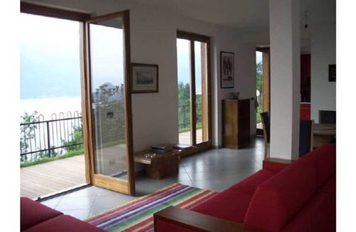 Brezzo di Bedero Apartment | 150 m² Apartment ∙ 3 bedrooms ∙ 8 guests