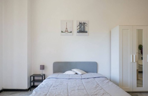 Crescenzago Resort | 150 m² Private room ∙ 1 bedroom ∙ 1 guest