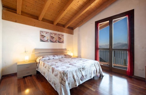 Regoledo Villa | 150 m² Villa ∙ 4 bedrooms ∙ 9 guests