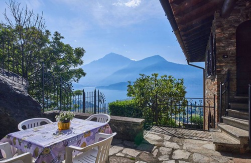 Consiglio di Rumo Apartment | 180 m² Apartment ∙ 5 bedrooms ∙ 12 guests
