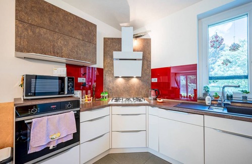 Dongo House | 180 m² House ∙ 3 bedrooms ∙ 6 guests