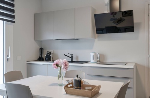 Rivoltella Apartment | 2 Bedroom Apartment in Desenzano del Garda