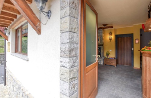 Tavernole sul Mella Apartment | 2 bedroom stunning apartment in Pezzoro