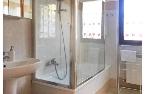 Cremeno Apartment | 2 bedrooms apartment - 5 mins from ski area and mountains treks