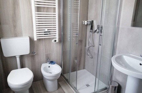 Somma Lombardo Apartment | 2 single bad appartment near Malpensa Airport, Bathroom, kitchen, wifi