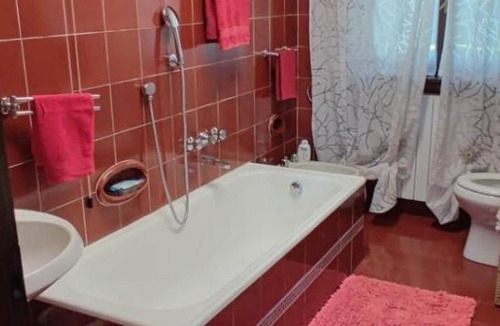 Brusimpiano Bed & Breakfast | 20 m² Bed and breakfast ∙ 5 guests