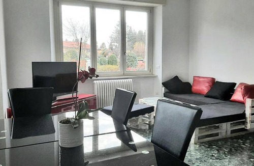 Travedona-Monate Bed & Breakfast | 200 m² Bed and breakfast ∙ 3 bedrooms ∙ 11 guests