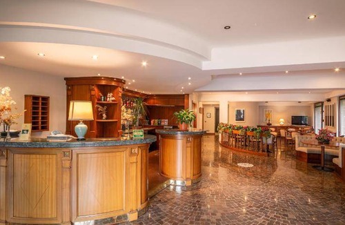 Riva Hotel | 200 m² Hotel ∙ 3 bedrooms ∙ 6 guests