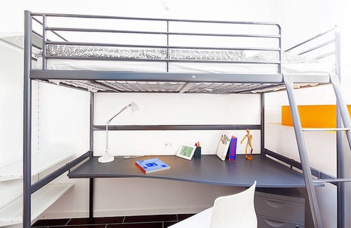 Bovisa Resort | 200 m² Private room ∙ 1 bedroom ∙ 1 guest