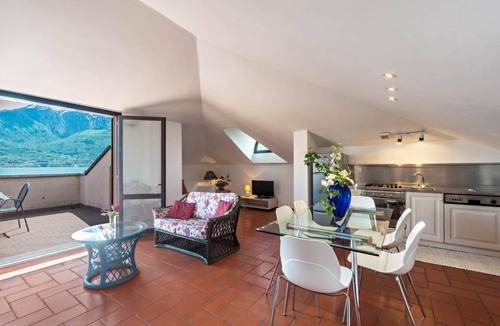 Domaso Villa | 210 m² Villa ∙ 5 bedrooms ∙ 13 guests