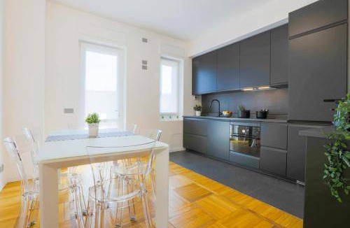 Central Station Apartment | 220 m² Apartment ∙ 5 bedrooms ∙ 10 guests