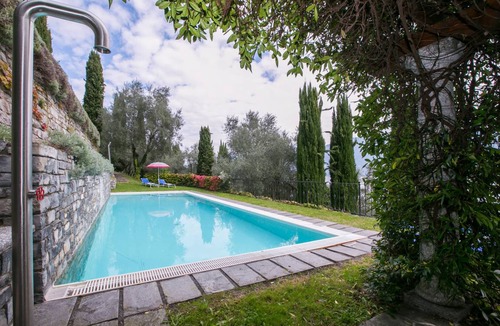Cadenabbia Resort | 240 m² Luxury rental ∙ 6 bedrooms ∙ 12 guests