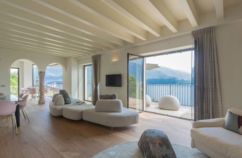 Gravedona Villa | 250 m² Villa ∙ 3 bedrooms ∙ 6 guests