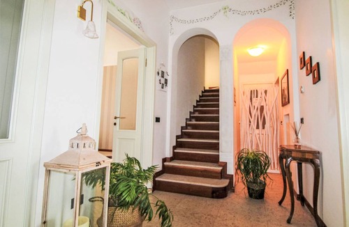 Castronno Villa | 250 m² Villa ∙ 1 bedroom ∙ 10 guests