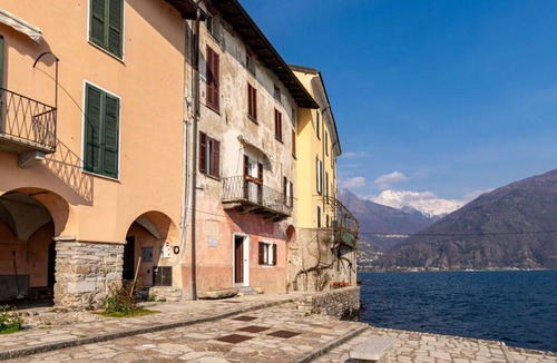 Santa Maria - Rezzonico Apartment | 27 m² Apartment ∙ 1 bedroom ∙ 3 guests