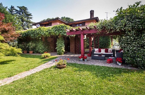 Sulbiate Villa | 298 m² Villa ∙ 4 bedrooms ∙ 10 guests
