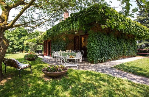 Sulbiate Villa | 298 m² Villa ∙ 4 bedrooms ∙ 10 guests