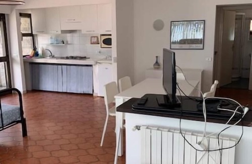 Germignaga House | 3-room terraced house with terrace in all-day sunny location right on the beach