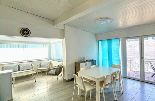Germignaga House | 3-room terraced house with terrace in all-day sunny location right on the beach