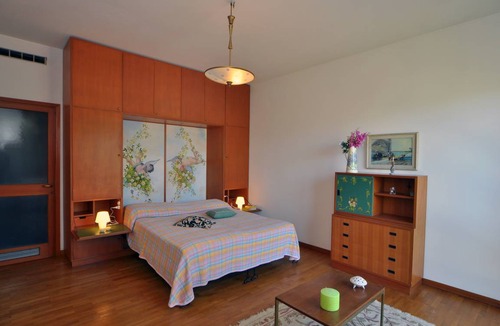 Sale Marasino Villa | 300 m² Villa ∙ 2 bedrooms ∙ 6 guests