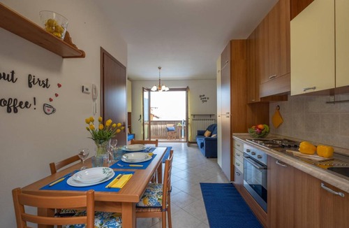 Riva di Solto Apartment | 35 m² Apartment ∙ 1 bedroom ∙ 2 guests