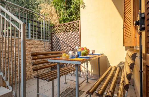 Riva di Solto Apartment | 35 m² Apartment ∙ 1 bedroom ∙ 2 guests