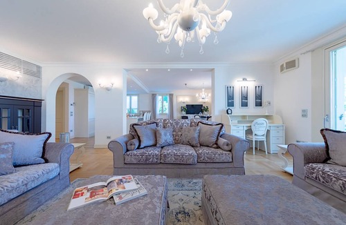 Colombare Apartment | 350 m² Apartment ∙ 4 bedrooms ∙ 10 guests