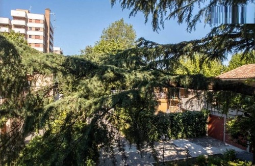 Cologno Monzese Resort | 350 m² Private room ∙ 1 bedroom ∙ 1 guest