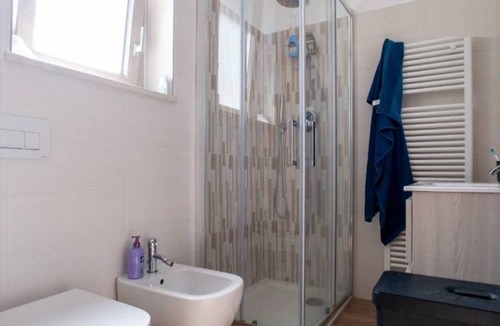Cologno Monzese Resort | 350 m² Private room ∙ 1 bedroom ∙ 1 guest
