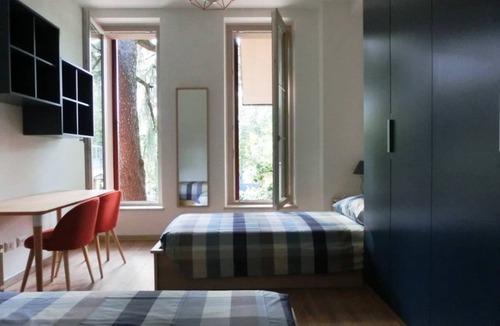 Cologno Monzese Resort | 350 m² Private room ∙ 1 bedroom ∙ 2 guests