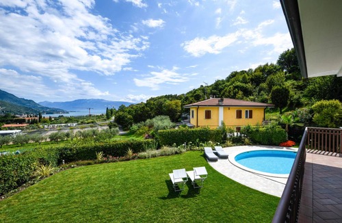 Cunettone-villa Villa | 350 m² Villa ∙ 5 bedrooms ∙ 10 guests