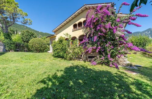 Bogliaco House | 4 bedroom gorgeous home in Bogliaco BS