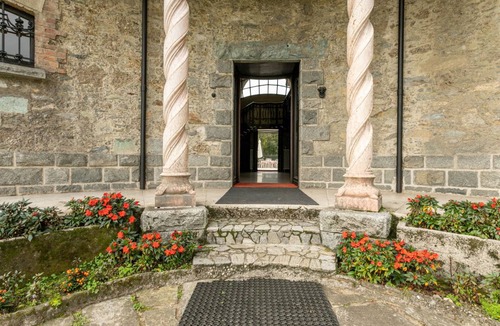 Bosisio Parini Villa | 413 m² Villa ∙ 7 bedrooms ∙ 12 guests