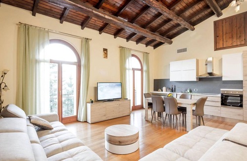 Artogne House | 480 m² House ∙ 6 bedrooms ∙ 12 guests