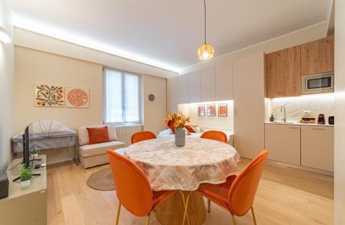 Bullona Apartment | 5' from Corso Sempione Elegant studio apartment