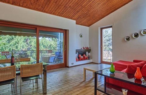Porto Valtravaglia House | 50 m² House ∙ 1 bedroom ∙ 4 guests