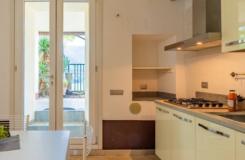 Moltrasio Villa | 50 m² Villa ∙ 1 bedroom ∙ 3 guests