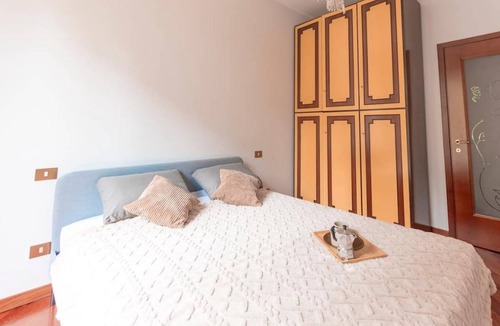 Centro Direzionale Apartment | 55 m² Apartment ∙ 1 bedroom ∙ 2 guests