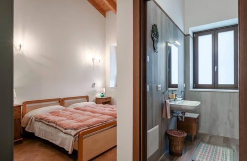 Pralboino Other | 6) Cozy One-Bedroom Apartment in Agriturismo with Two Single Beds and Sofa Bed