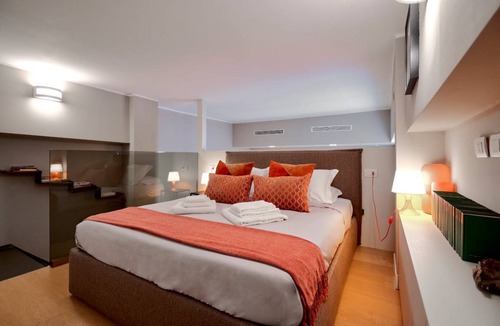 Chinatown Apartment | 60 m² Apartment ∙ 1 bedroom ∙ 2 guests
