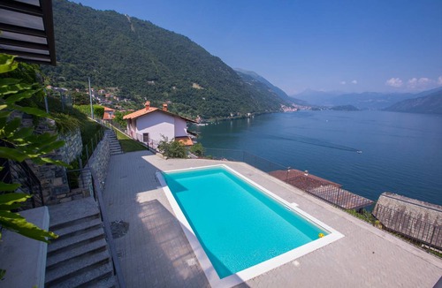 Argegno Apartment | 60 m² Apartment ∙ 2 bedrooms ∙ 4 guests