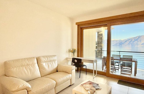 Argegno Apartment | 60 m² Apartment ∙ 2 bedrooms ∙ 4 guests
