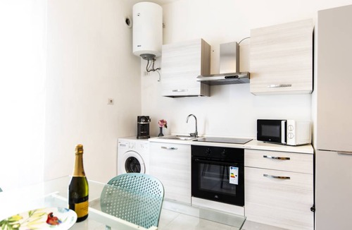 Opera Apartment | 60 m² Apartment ∙ 2 bedrooms ∙ 4 guests