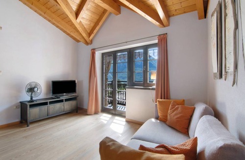 Margno House | 60 m² House ∙ 2 bedrooms ∙ 4 guests