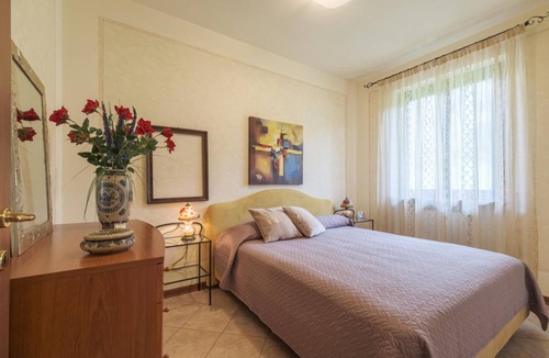 Sale Marasino Apartment | 70 m² Apartment ∙ 2 bedrooms ∙ 4 guests