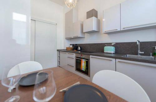 Chinatown Apartment | 75 m² Apartment ∙ 2 bedrooms ∙ 6 guests